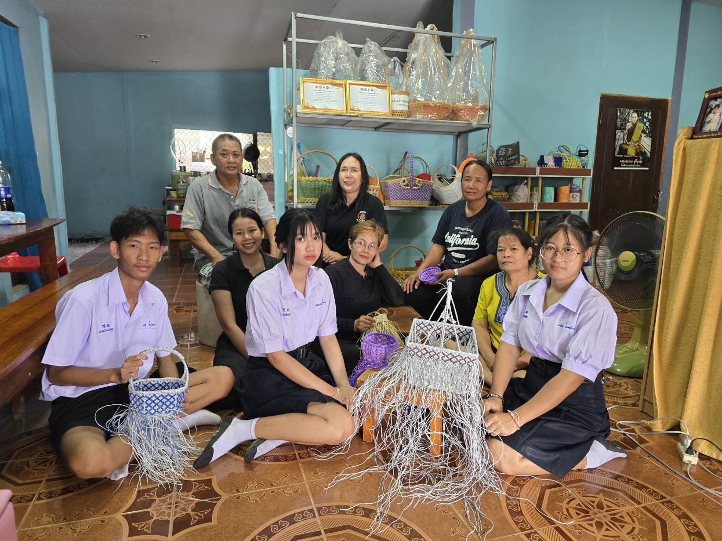 พช.เมืองสระบุรี ร่วมกับ โรงเรียนเทศบาล 1 (วัดทองพุ่มพวง) ขับเคลื่อนการพัฒนาผลิตภัณฑ์งานสานเพื่อชุมชน